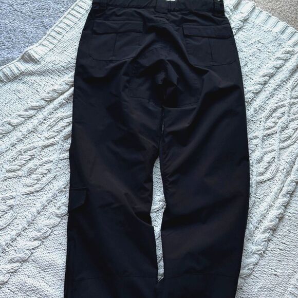 Turbine Women’s Black Waterproof Snow Ski Pants Size M | Insulated Cargo Pockets - Picture 2 of 7